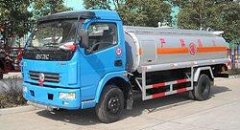 运油车//加油车//油罐车图片东风双桥运油车，运