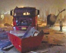 油罐车爆炸起火香坊区哈平东路附近司机用喷灯